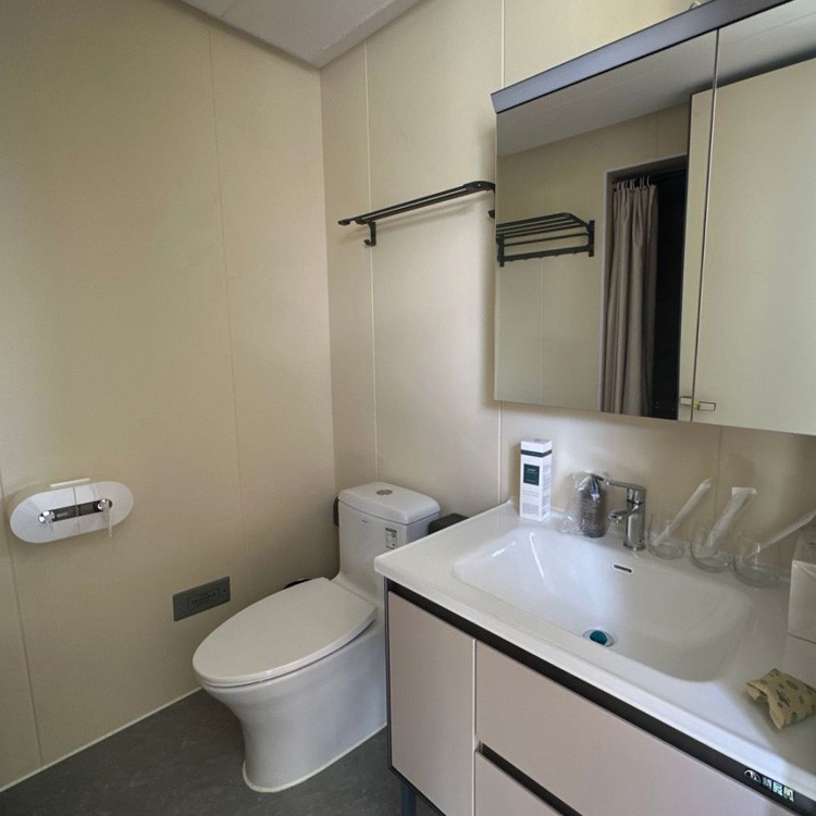 display of Popular Capsule Tiny House display of Popular Capsule Tiny House